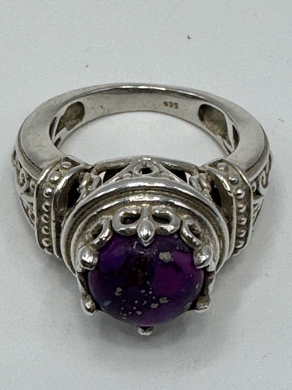 Vintage Sterling Silver Crown Mount Purple Stone Ring - Picture 11 of 13